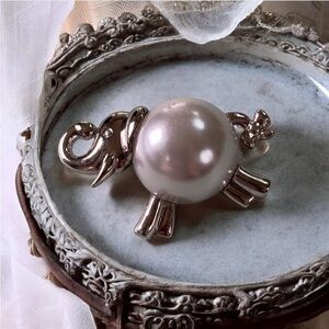 Vintage Silver Elephant Rhinestone Faux Pearl Dome Dumbo Anne Klein Brooch